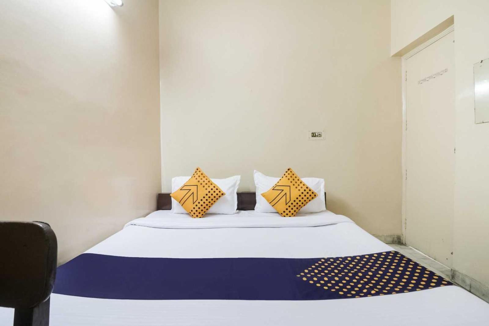 Hotel OYO 77845 New Upkar Nowe Delhi Zewnętrze zdjęcie