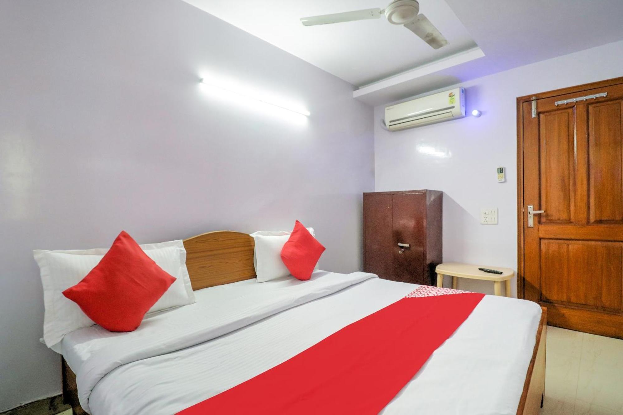 Hotel OYO 77845 New Upkar Nowe Delhi Zewnętrze zdjęcie