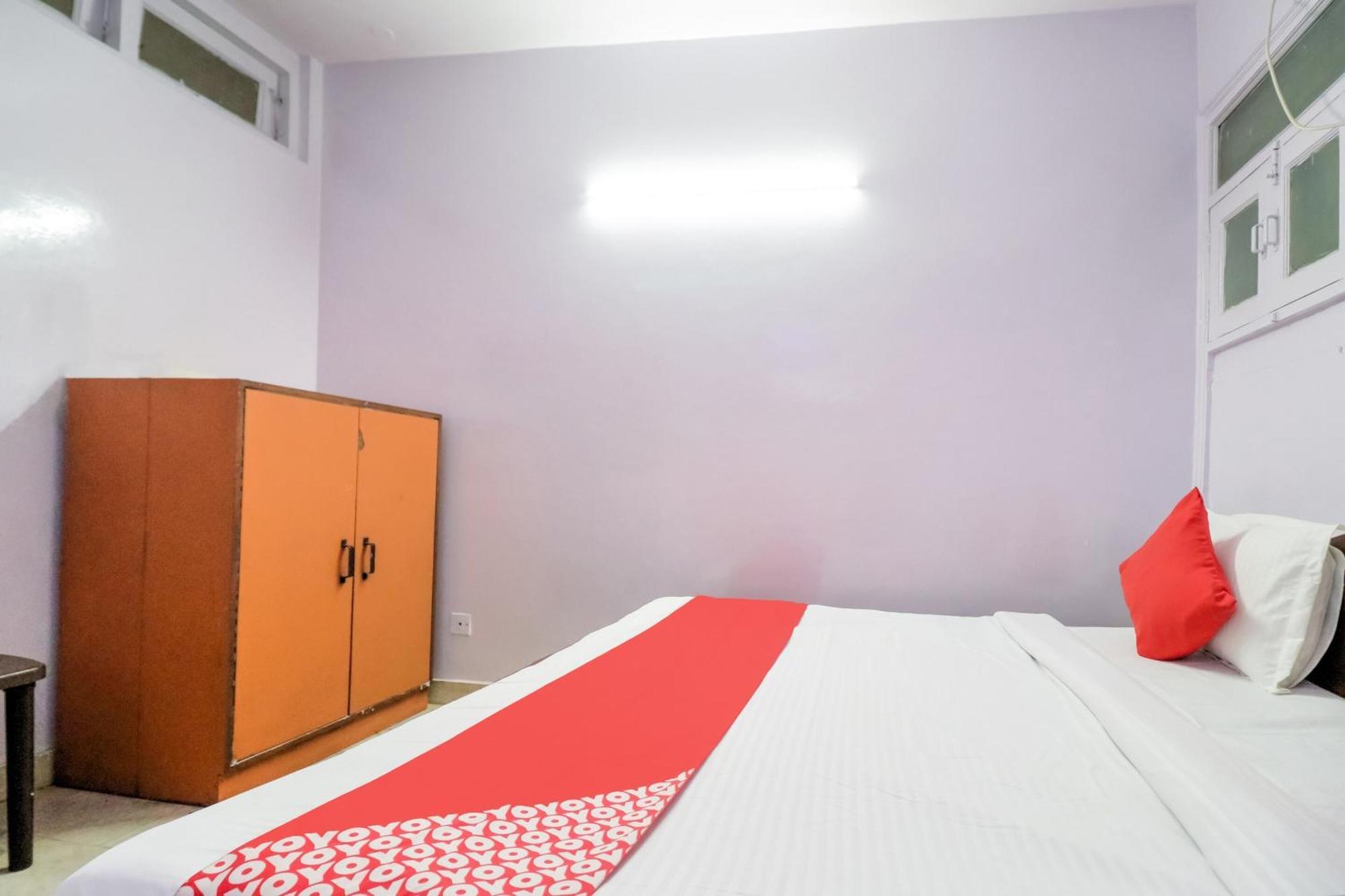 Hotel OYO 77845 New Upkar Nowe Delhi Zewnętrze zdjęcie